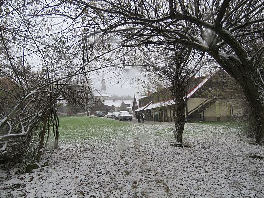 Wiklinowa brama. Wiklinowa brama.