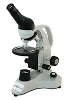 Richter Optica MDS2 Middle School Microscope is a cordless and rechargeable microscope.