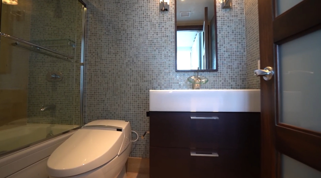 Tour 5875 Collins Ave #1702, Miami Beach vs. 22 Interior Design Photos