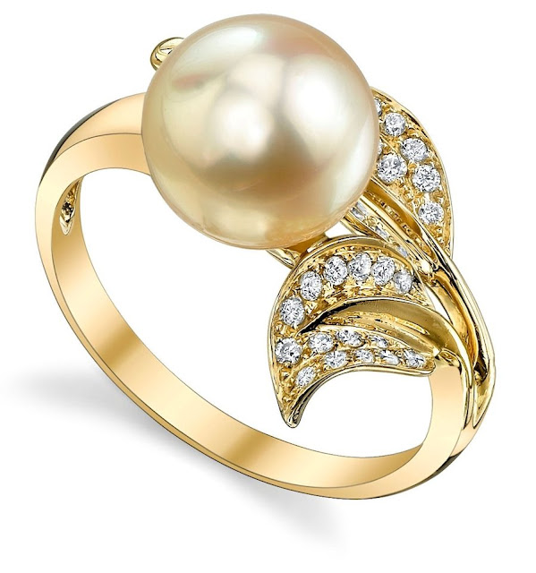 Canadian Diamond Pearl Rings