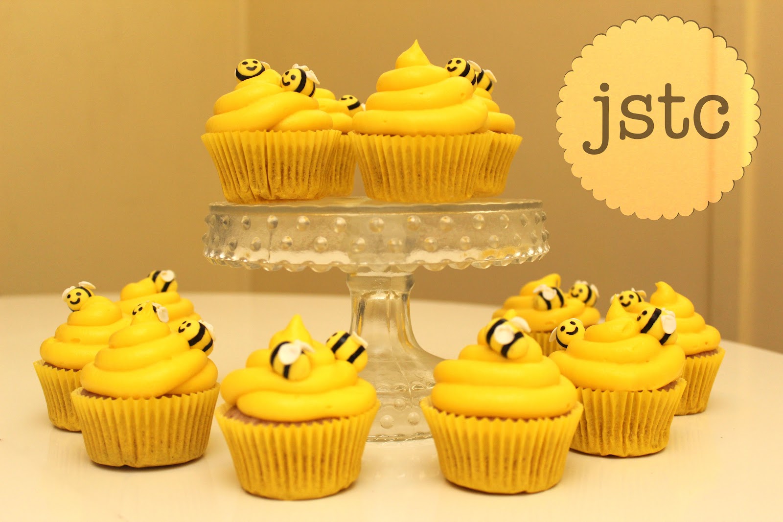 Jemma's Sweet Treat Catering Beehive Cupcakes