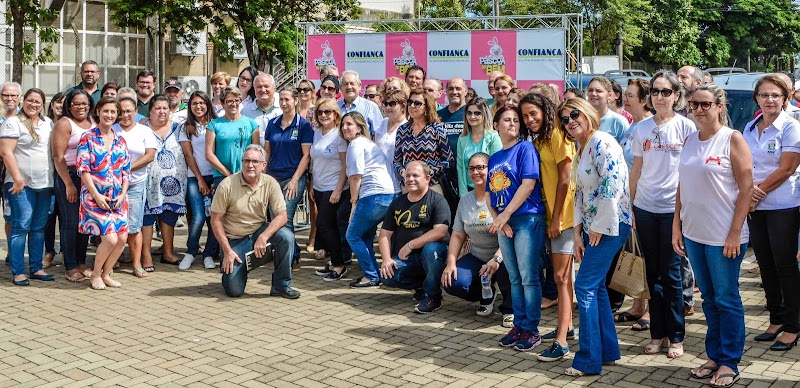 Rede Confiança Supermercados lança campanha de Páscoa e irá doar 10 mil caixas de bombons Rede Confiança Supermercados lança campanha de Páscoa e irá doar 10 mil caixas de bombons