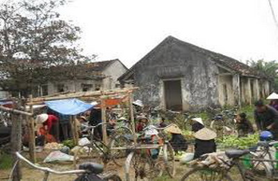 Tan chợ em về Tan chợ em về