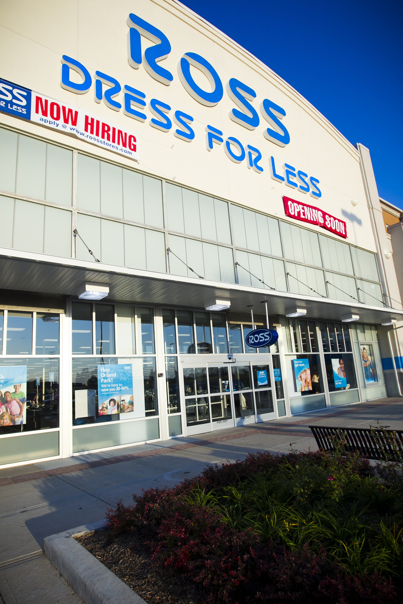 The Mom Standard: Ross Dress for Less: Enjoy the Treasure Hunt spon