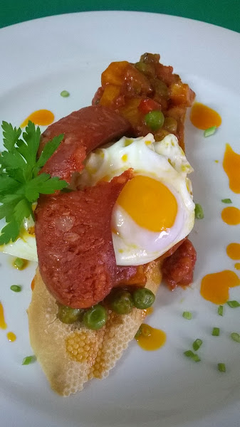Tosta Flamenca con Huevos