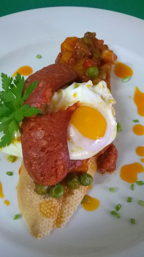 Tosta Flamenca con Huevos