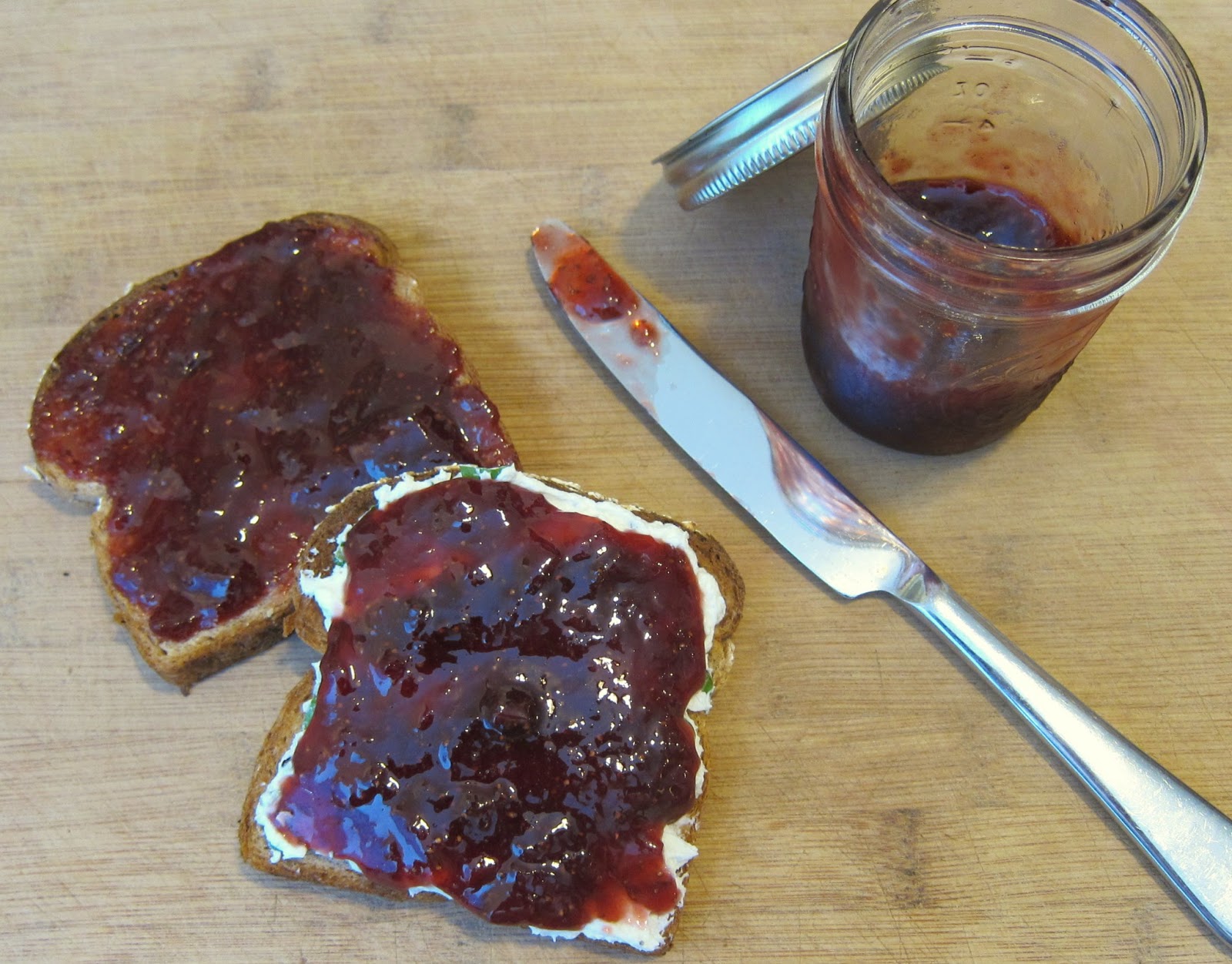Sara's Sweets: Strawberry Jam