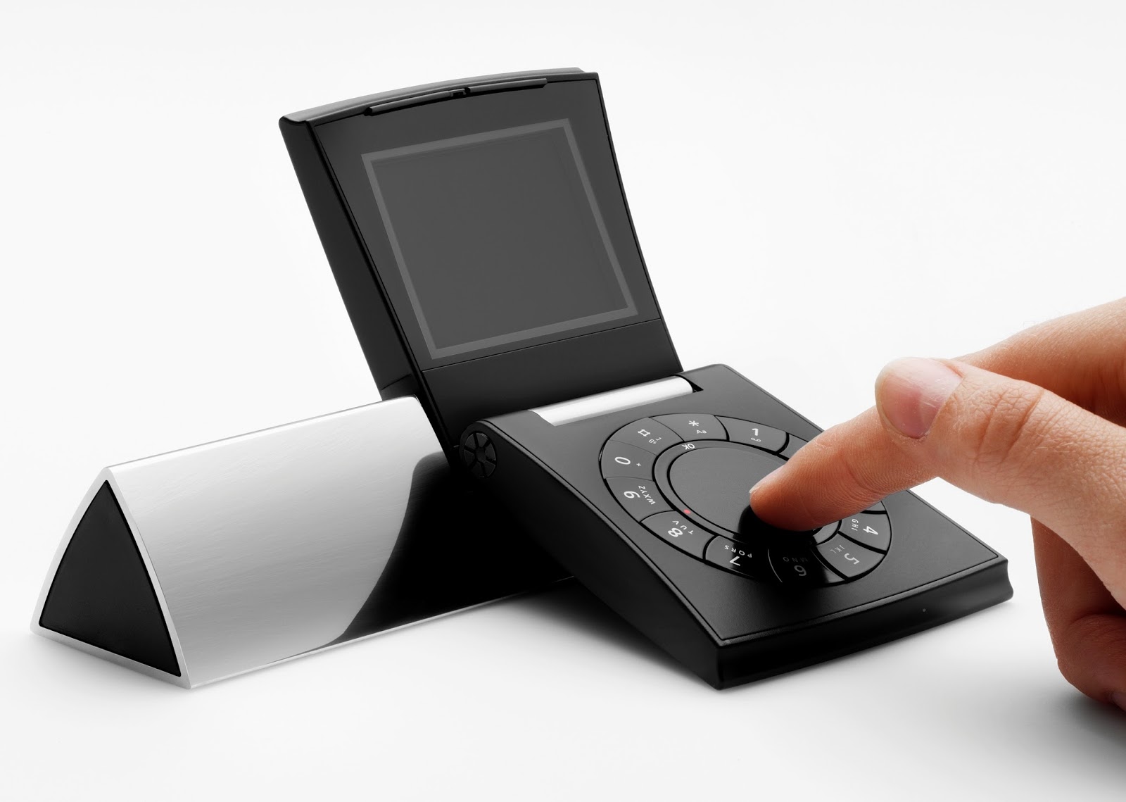 Retromobe retro mobile phones and other gadgets Bang & Olufsen