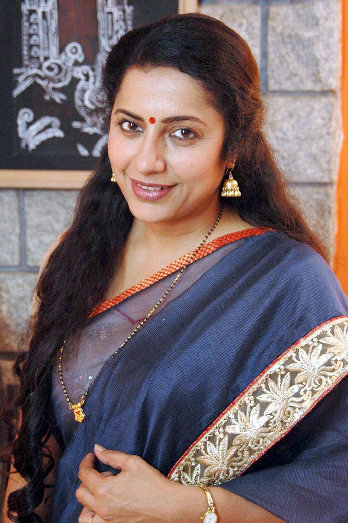 [Image: Suhasini%2BOld%2Bactress%2BHot%2BIn%2BSa...2%2529.jpg]