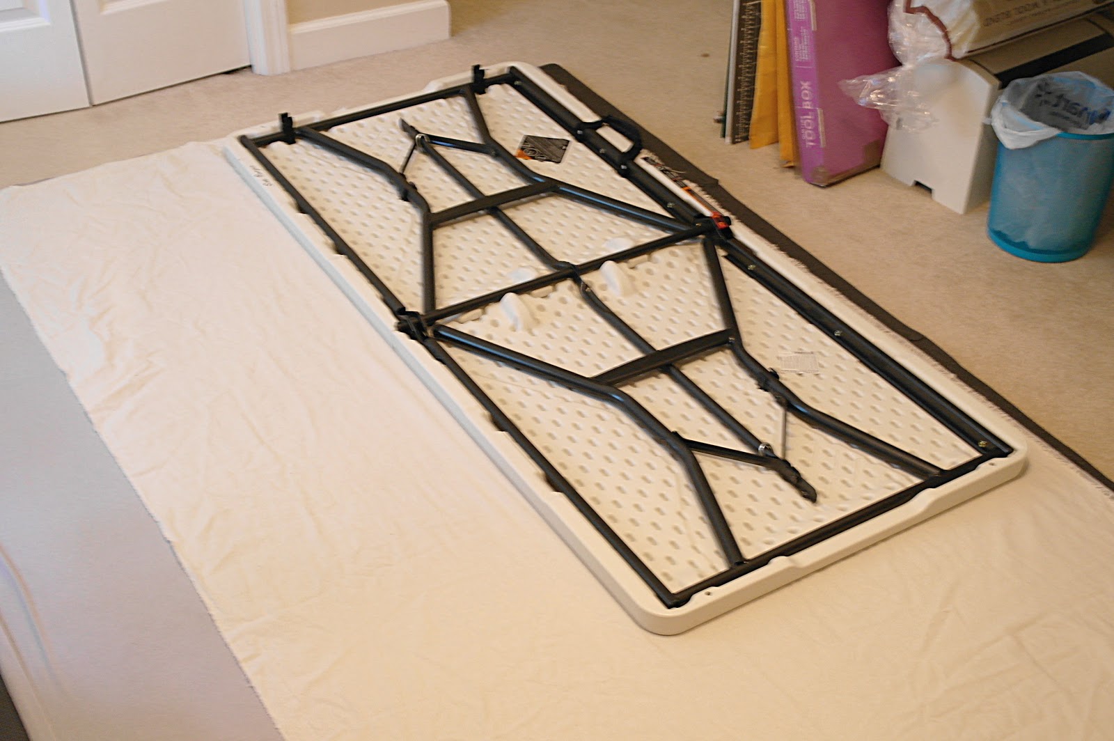 Sue Runyon Designs Craft Show Fitted Table Cover Tutorial