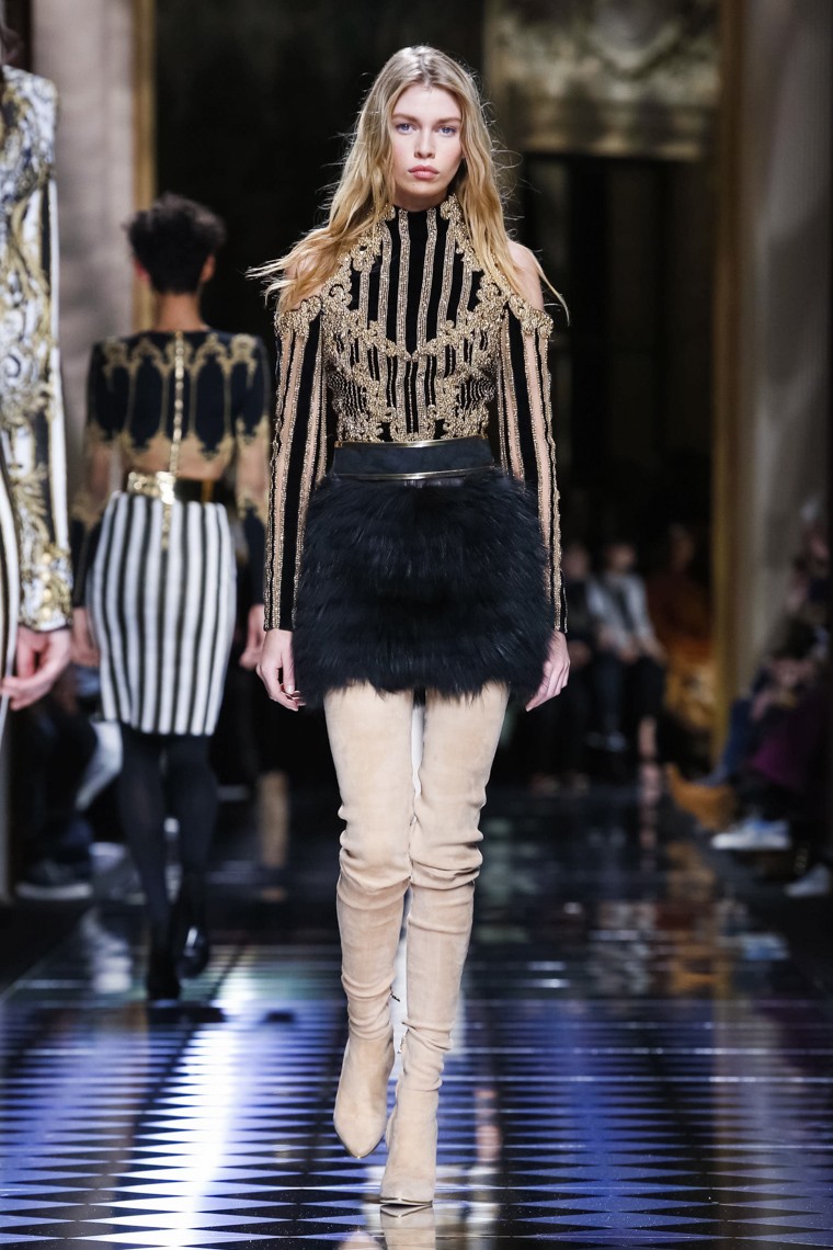 Balmain Fall/Winter 2016-2017 RTW PFW BALMAIN-Fall-Winter-2016-2017-collection-Paris-Fashion-Week, BALMAIN-Fall-Winter-2016-2017, kendall-jenner-balmain, BALMAIN-Fall-Winter-2016, BALMAIN-Fall-Winter-2017BALMAIN-Fall-Winter, BALMAIN-Fall-2016, BALMAIN-Fall, BALMAIN-Fall-2017, BALMAIN-Fall-2016-2017, gigi-hadid-balmain, dudessinauxpodiums, du-dessin-aux-podiums