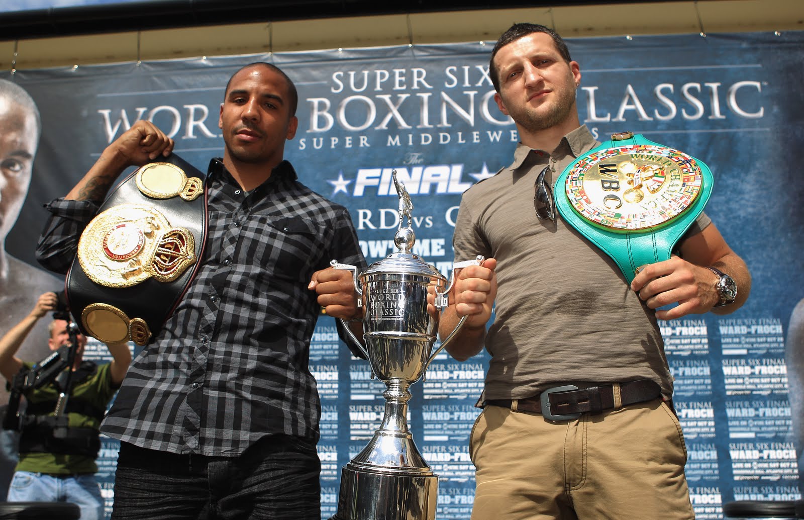 http://4.bp.blogspot.com/-keloPyCYM2c/TvCe6O19LmI/AAAAAAAAAIs/oaBkC_u2FnQ/s1600/Carl-Froch-v-Andre-Ward.jpg