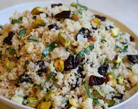 Couscous com Cerejas Desidratadas e Pistaches Couscous com Cerejas Desidratadas e Pistaches (vegana)