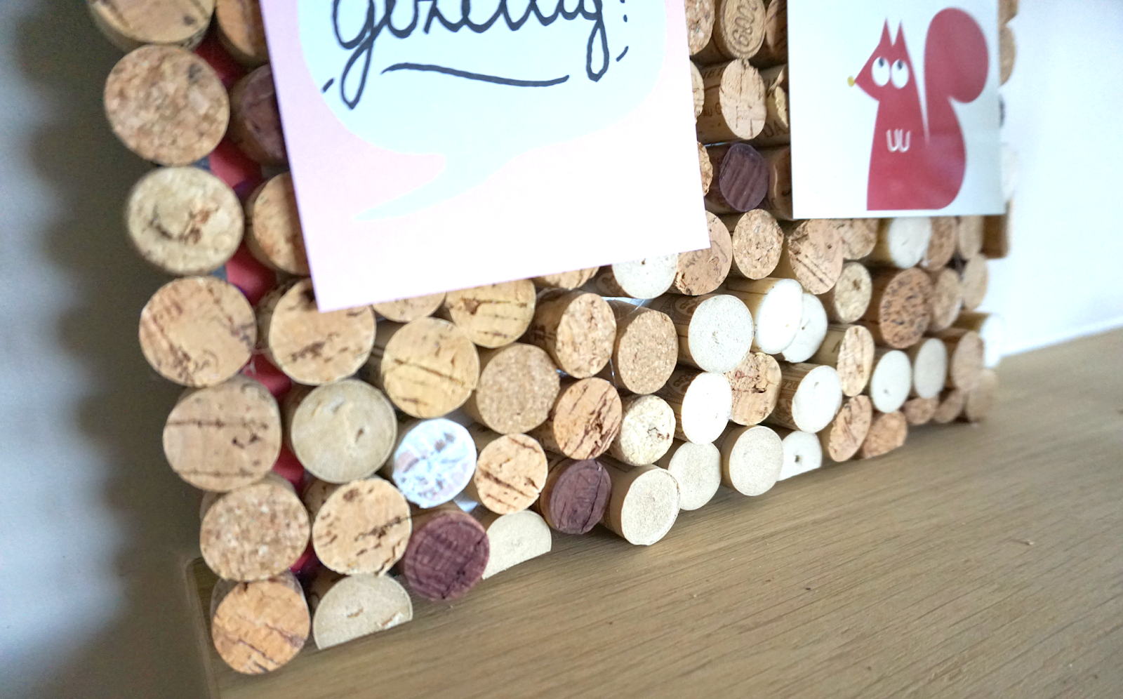 Booth prins Snelkoppelingen Laupropos: De ideale DIY voor wijnliefhebbers | Prikbord met wijnkurken