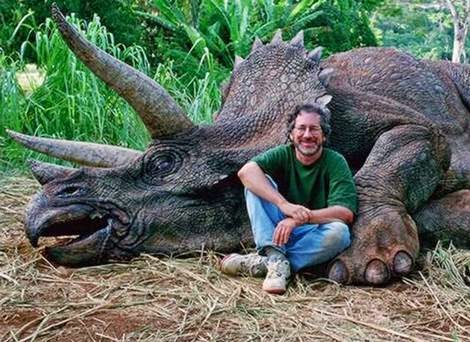 FaceBook Fans Outraged by Dinosaur Hunter Steven Spielberg Safari Photo