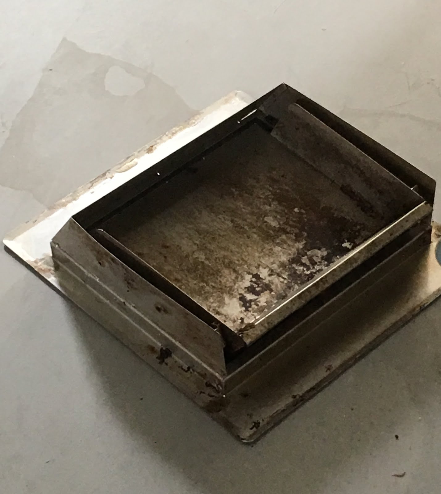 Maxden Rubbish Chute Hopper Review of Maxden Rubbish Chute