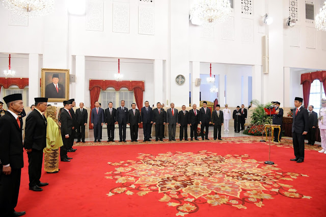 Presiden Jokowi Anugerahkan Gelar Pahlawan Nasional Kepada 6 Tokoh Bangsa 