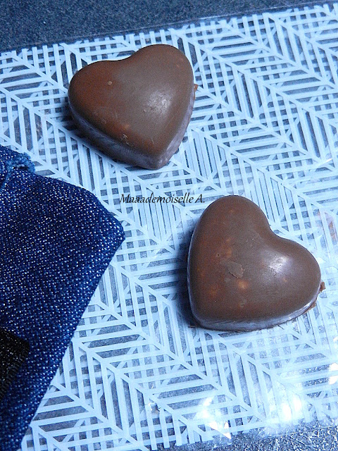 || Oursons et coeurs maison au chocolat, fourrés aux pétales de maïs || Oursons et coeurs maison au chocolat, fourrés aux pétales de maïs