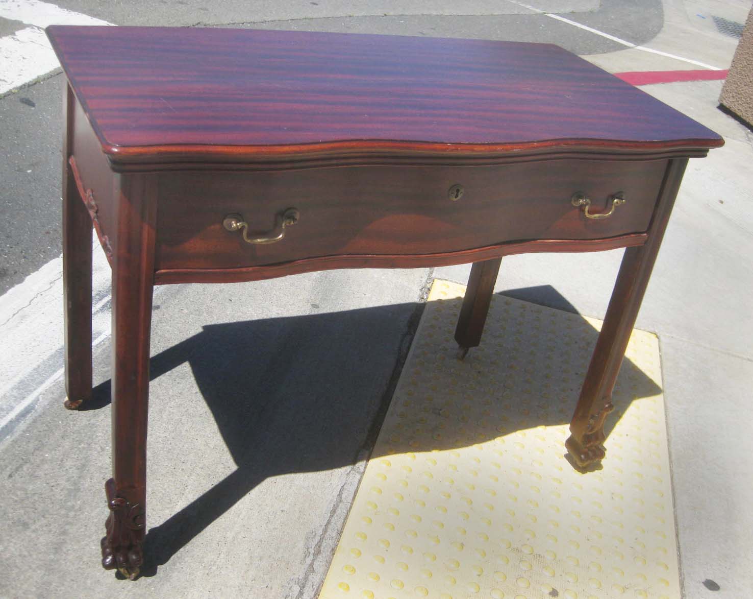 UHURU FURNITURE & COLLECTIBLES SOLD Mahogany Desk 150
