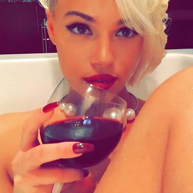Ashley Martelle Blowjob Snapchat Video Leaked Warning Must Be Over 18 To Vi...