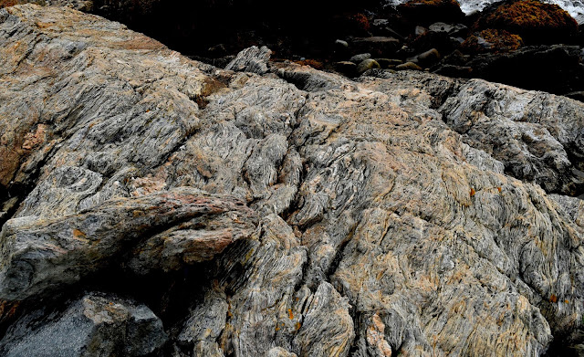 Rocks near Marshall Point Lighthouse, Maine