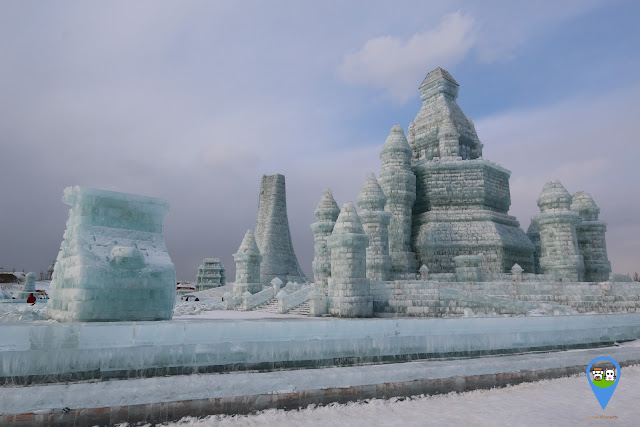 It is very freezing as the temperature can go to the lowest negative 30C at Harbin Ice Sculpture Exhibition in Heilongjiang, China It is very freezing as the temperature can go to the lowest negative 30C at Harbin Ice Sculpture Exhibition in Heilongjiang, China