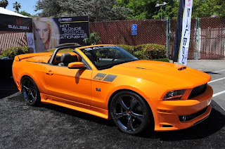 Ford mustang оранжевый