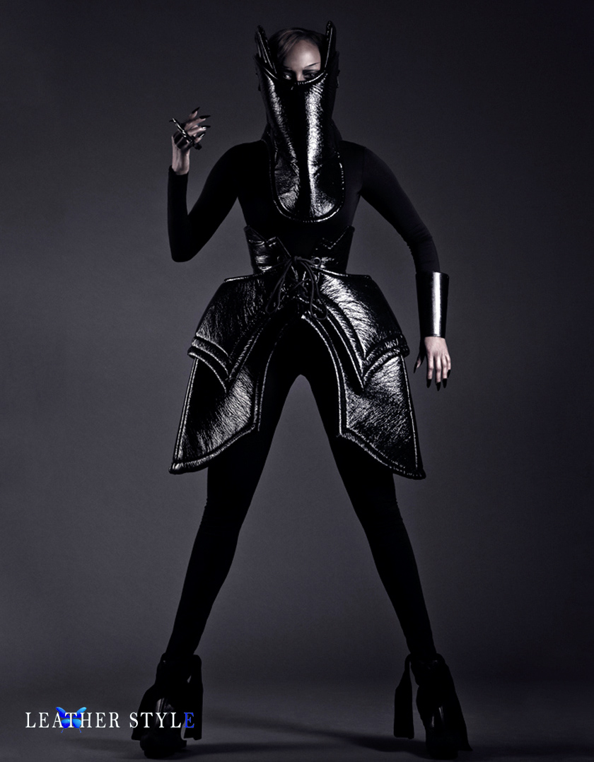 Leather style, latex couture, vinyl fashion: designers, photographers ...
