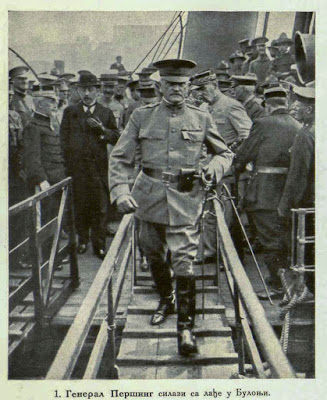 General Pershing disembarks at Boulogne