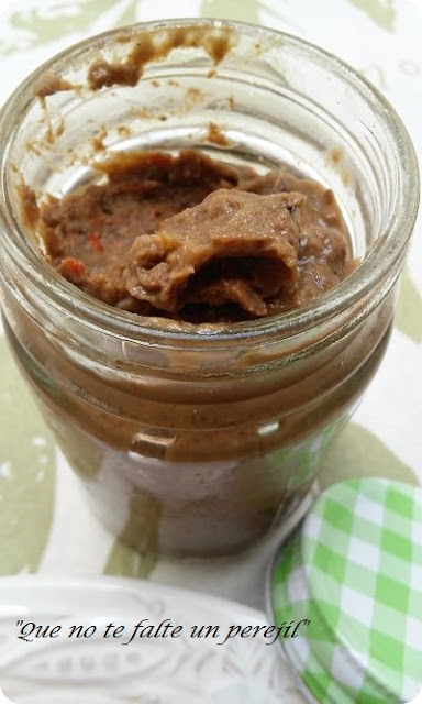 Paté De Morcilla De Cebolla Y Pimiento Rojo
