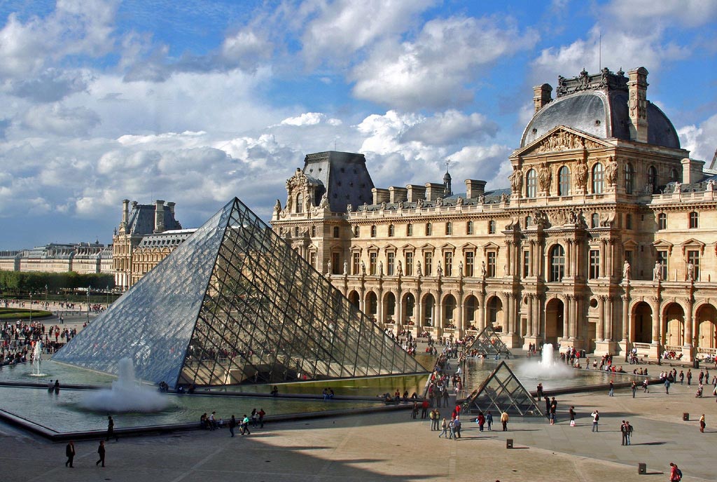 Histoarts 3 Pyramide Du Louvre 