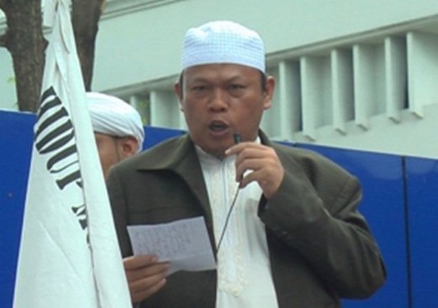 Innalillahi, Sekjen FUI Sekaligus Pimpinan Aksi 313, KH Muhammad Al-Khaththath Ditangkap Innalillahi, Sekjen FUI Sekaligus Pimpinan Aksi 313, KH Muhammad Al-Khaththath Ditangkap