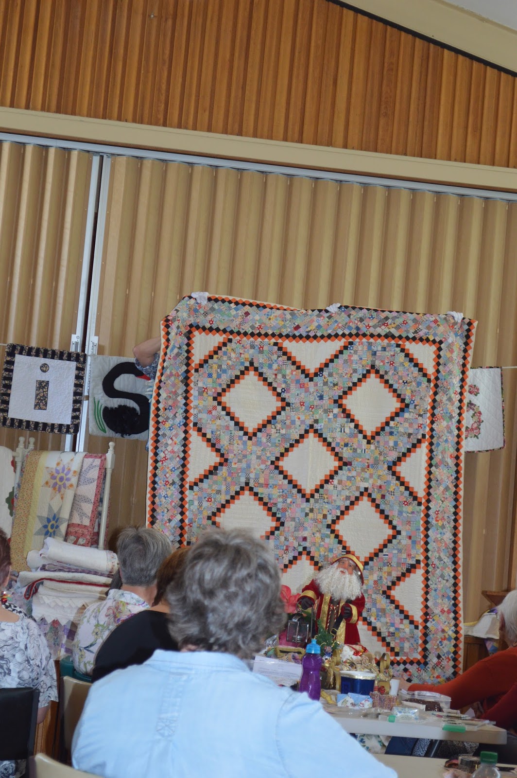 Oz Comfort Quilts. The Plain Needlewoman's Vintage Quilts