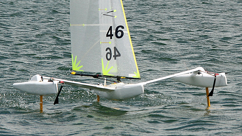 foiling rc sailboat