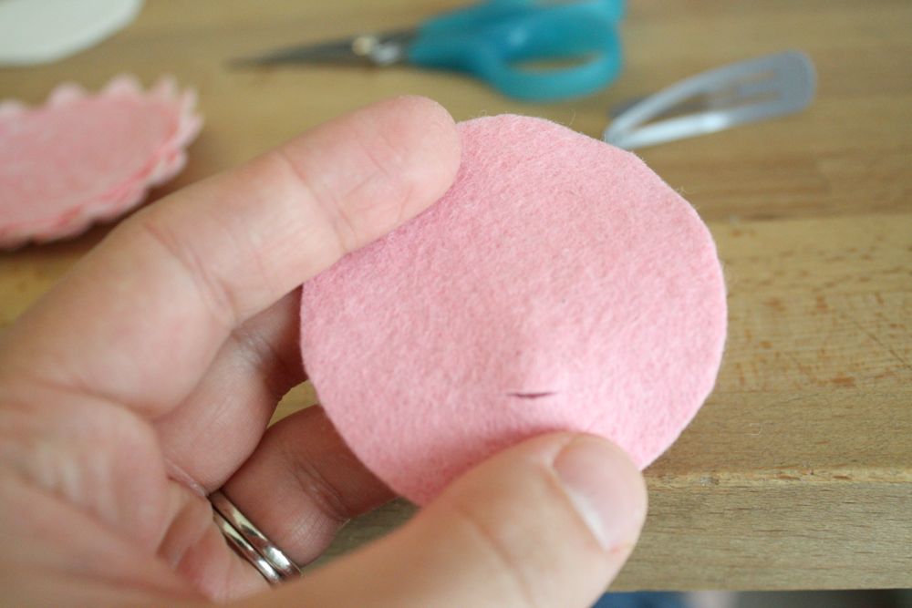 ric rac flower tutorial