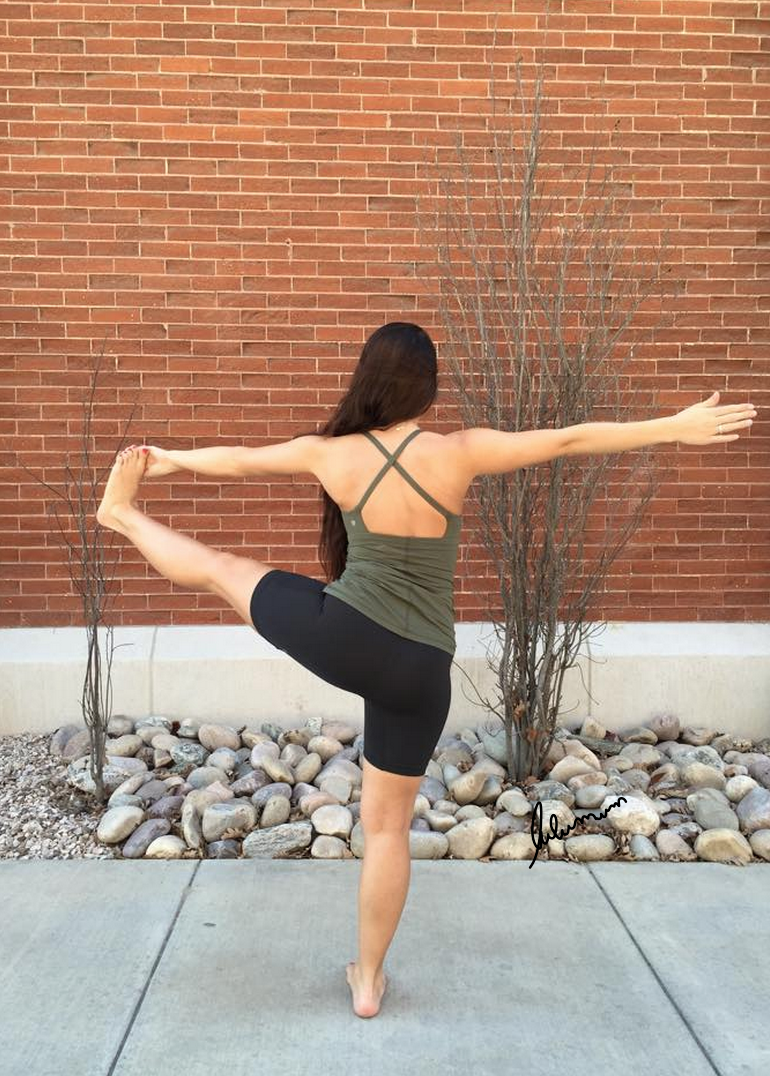 http://www.anrdoezrs.net/links/7680158/type/dlg/http://shop.lululemon.com/products/clothes-accessories/tanks-light-support/Yeah-Yoga-Tank