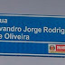 Membro da família agradece a homenagem, mas diz que placa está errada