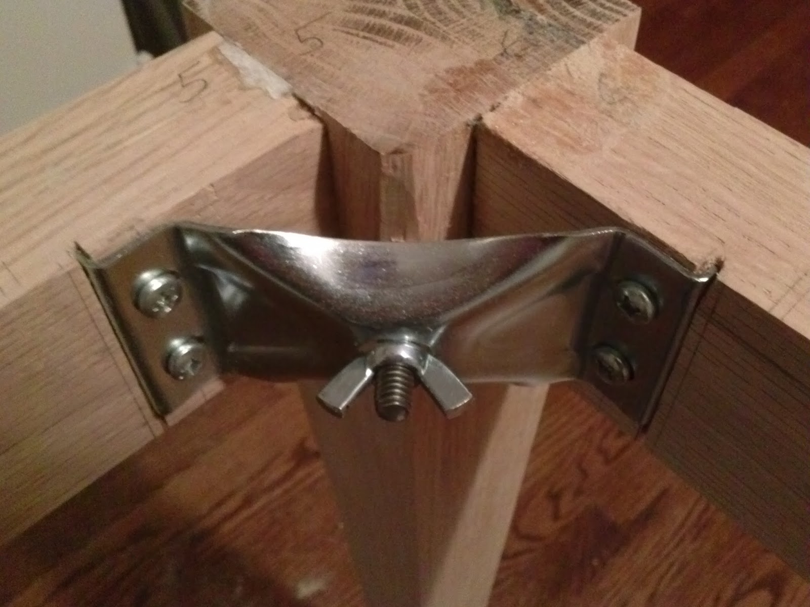 Dave Swiston Making The Kitchen Table Kerf Mount Corner Brackets