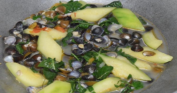 Tinolang Tulya Recipe - Pinoy Food Island