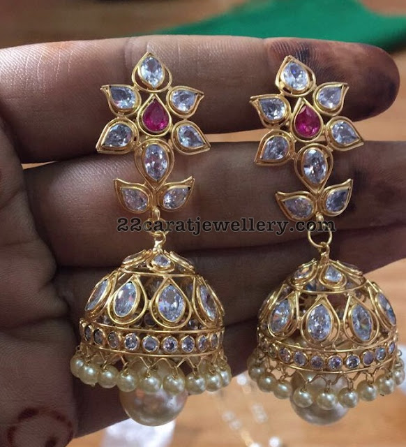 18 Carat Gold earrings Gallery