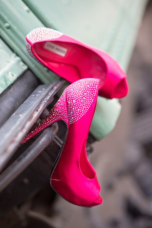 Women World Of Fashion: Hot pink wedding shoes