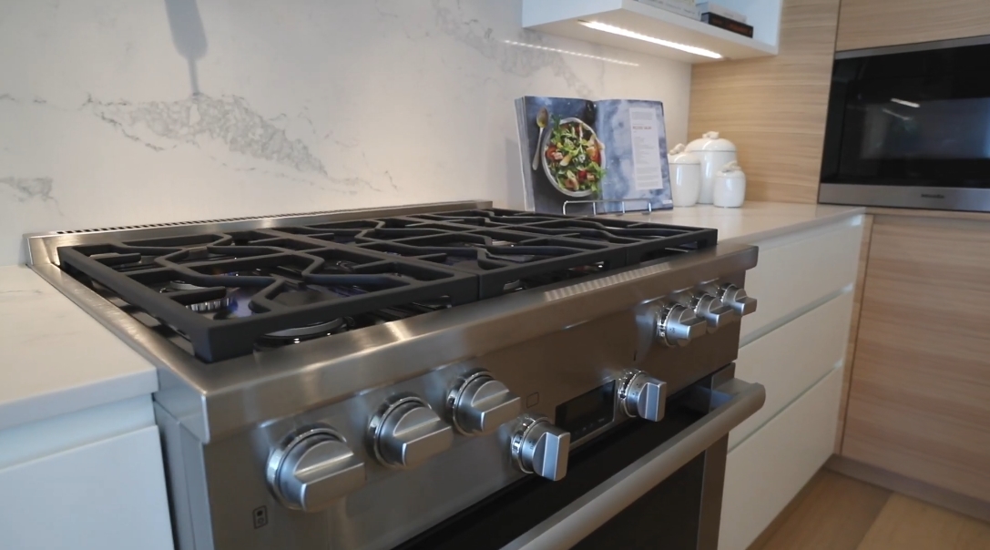 41 Interior Design Photos vs. 1148 Johnston Rd, White Rock, BC Luxury Townhome Tour