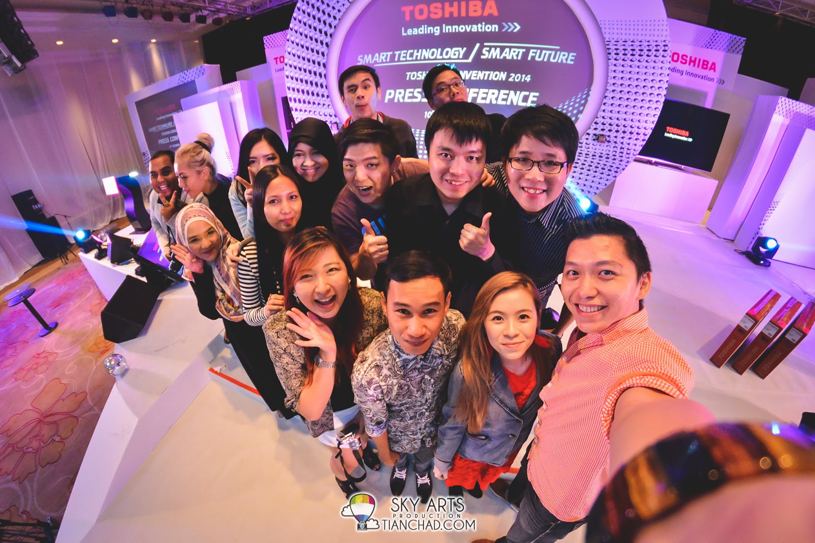 A big #TCSelfie with bloggers buddies who attended the convention that day