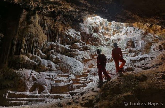 Τι θα λέγατε για μια βόλτα στον μυστικό Υμηττό; Να δούμε από κοντά το άγνωστο σπήλαιο με τα αγάλματα...