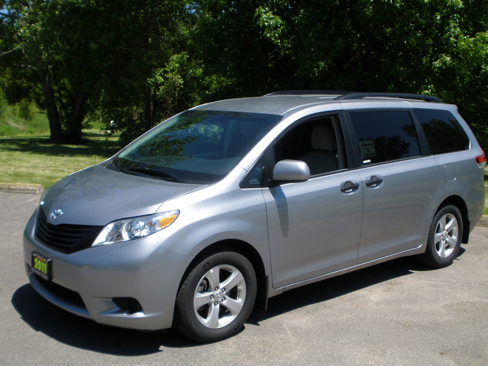 Review of the 2011 Toyota Sienna