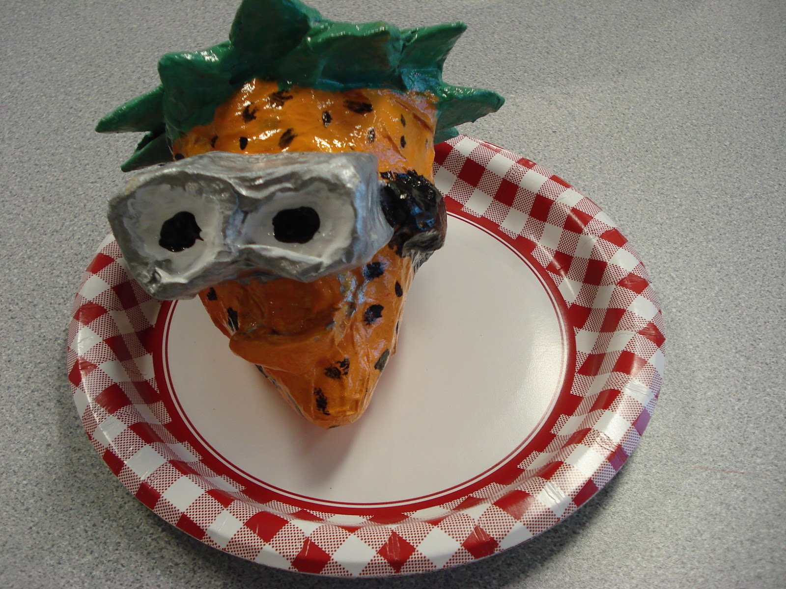 a faithful attempt Papiermâché "Foods with Moods"