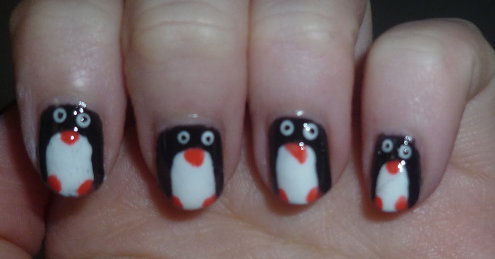 Coleyyyful: A Beauty & Fashion Blog: How to create Penguin Nails!