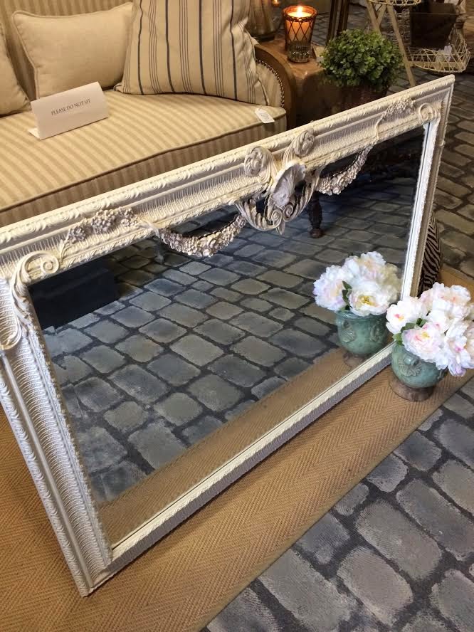 Maison Decor Embellishing mirrors with appliques