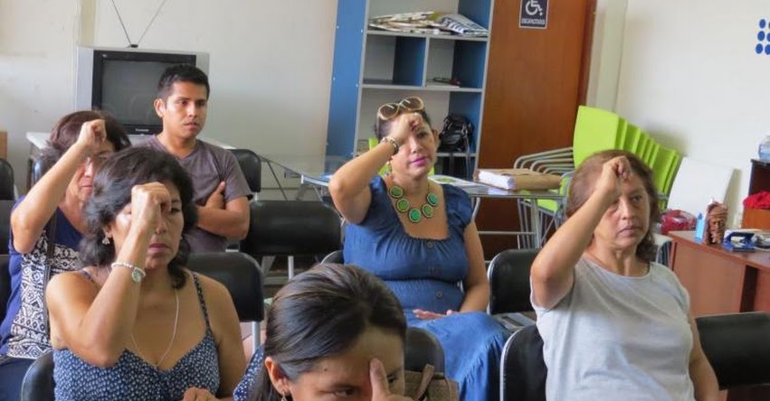 GRE Lambayeque inicia capacitación a docentes en lenguaje de señas - www.educacion.regionlambayeque.gob.pe
