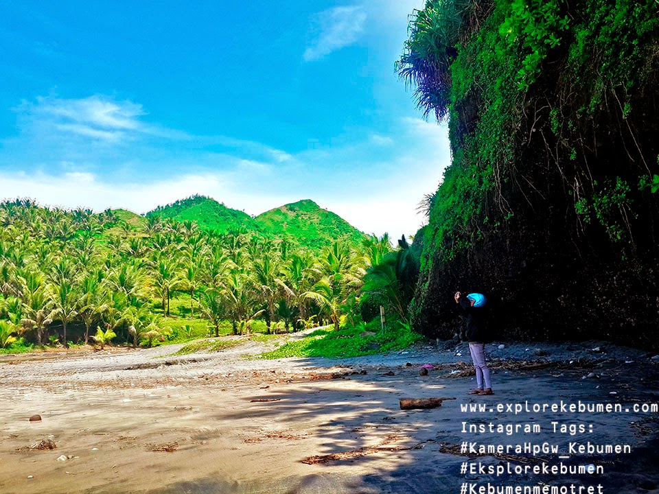 Keindahan Pantai Pecaron/Srati Kebumen